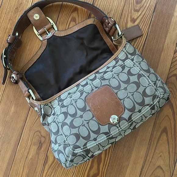 Vintage COACH Bleeker Signature C Khaki Satchel 11772 - Picture 5 of 10